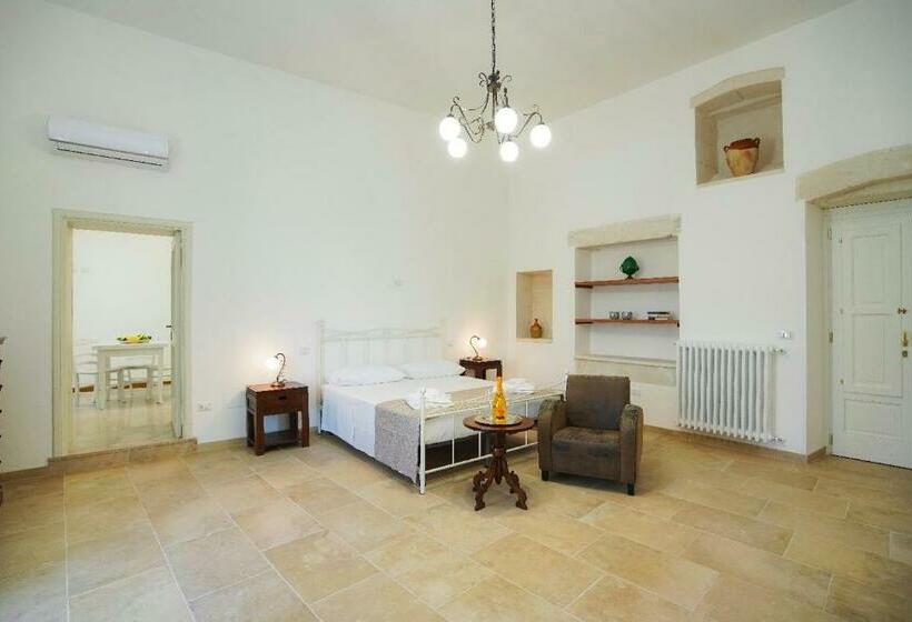 Люкс с Балконом, Palazzo Terra D Otranto