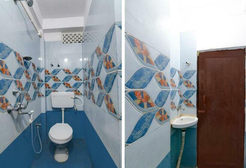 חדר קלאסי לשלושה, Spot On Omm Kaar Lodge