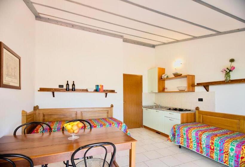 带1个卧室的公寓, Residence With Swimming   Pool In Guardistallo