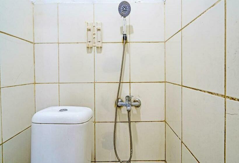 Номер Стандарт, Oyo 92726 Geulis Guest House