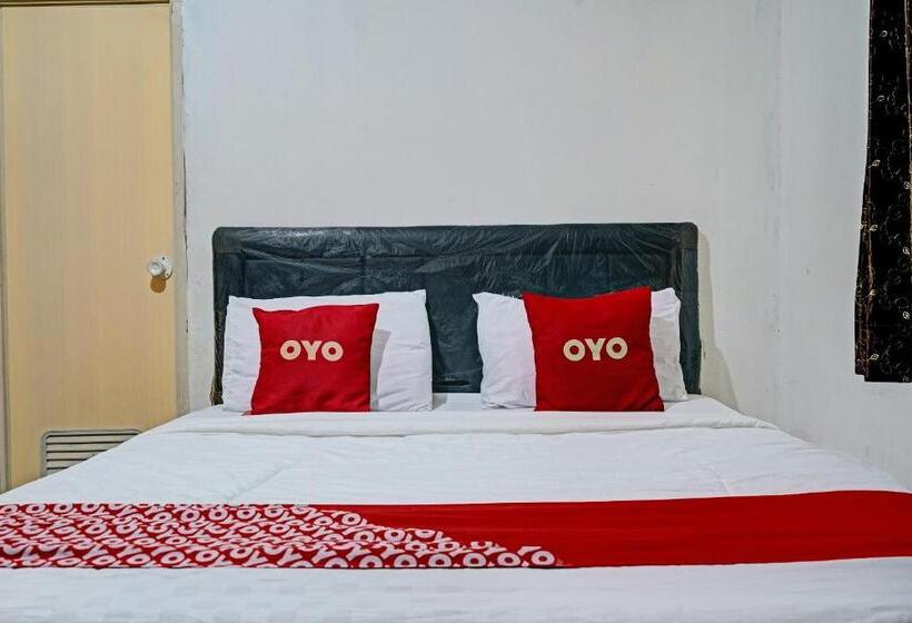Номер Deluxe Кровать Кинг, Oyo 92726 Geulis Guest House