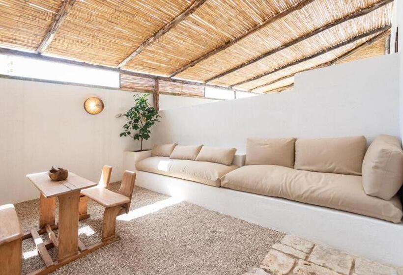 Трехместный Номер Стандарт Вид на Сад, Trullo Santovia