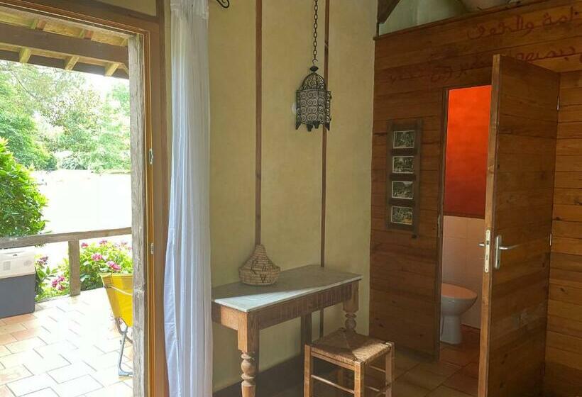 Номер Стандарт, L Atelier Des Résiniers