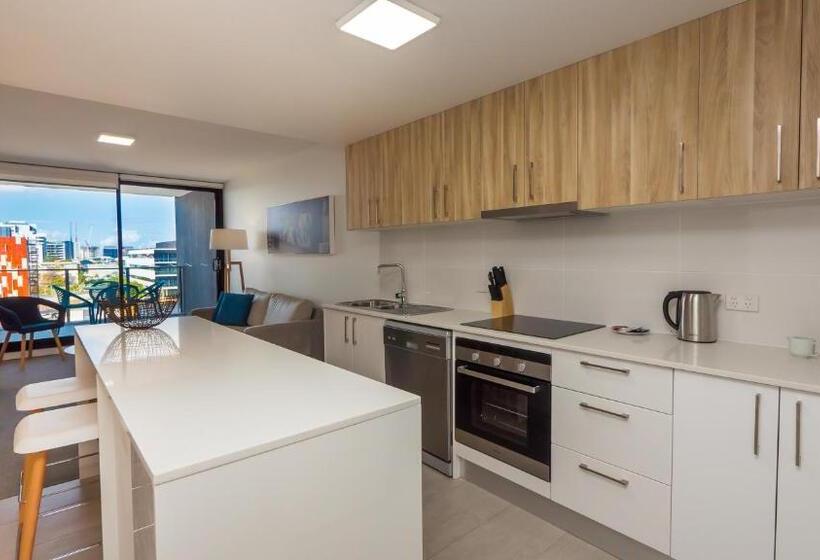 Apartamento 1 Dormitório com Sacada, Annexe Apartments