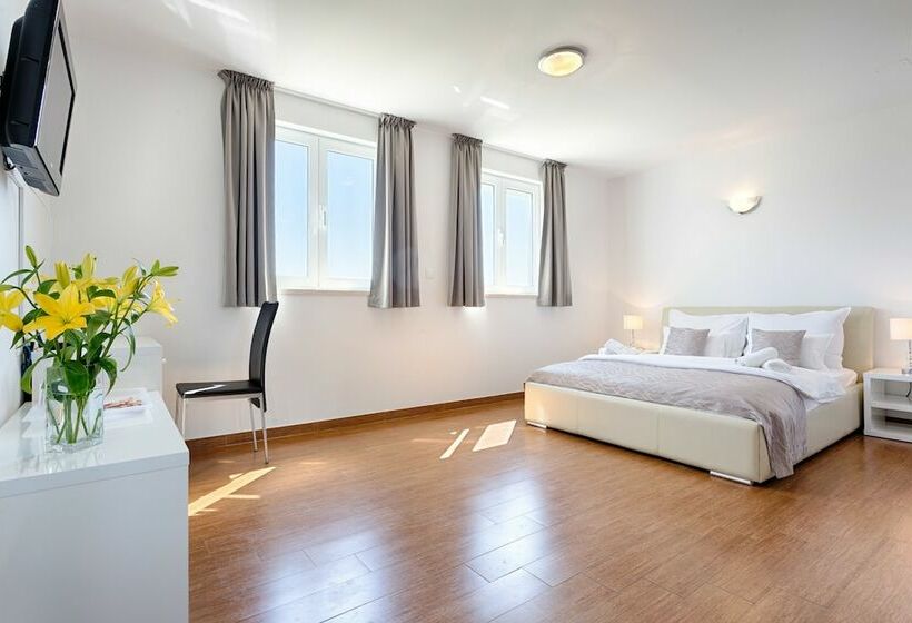 带海景的标准房, Adriatic Queen Rooms & Apartments