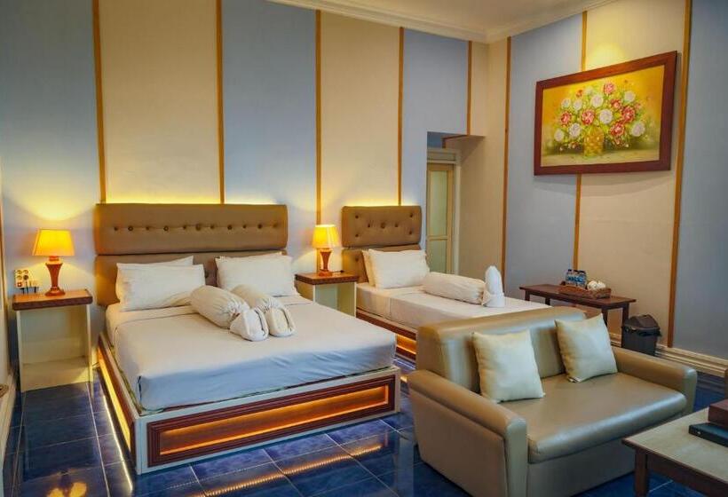 Трехместный Номер Deluxe, Family Hotel Gradia 2