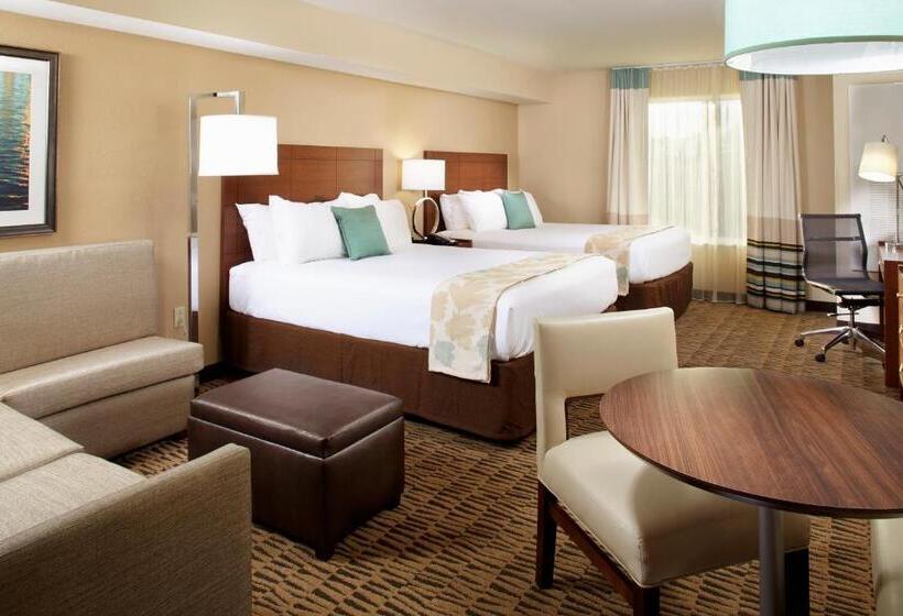 Люкс Адаптированный для Инвалидов, Hawthorn Suites By Wyndham Wheeling At The Highlands