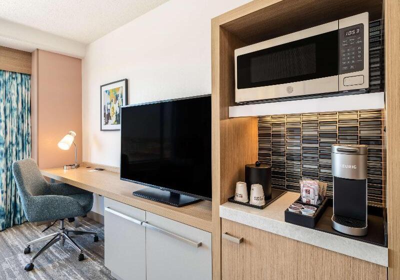 Люкс Кровать Кинг, Home2 Suites By Hilton Tallahassee State Capitol