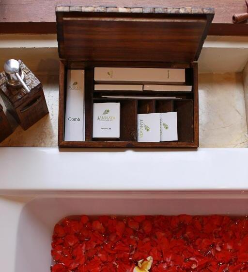 デラックススイート, Jannata Resort And Spa