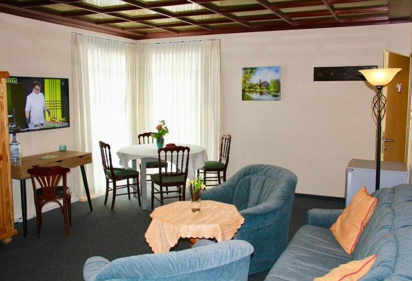 Апартаменты 1 Спальня Нижний Этаж, Krabatresidenz   Apartmenthaus