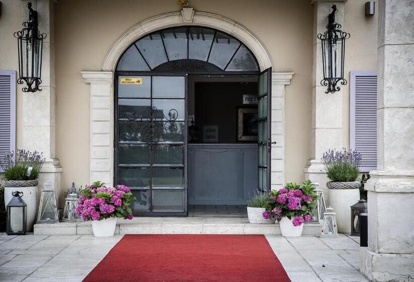 Люкс, Riviera Resort Airport Modlin