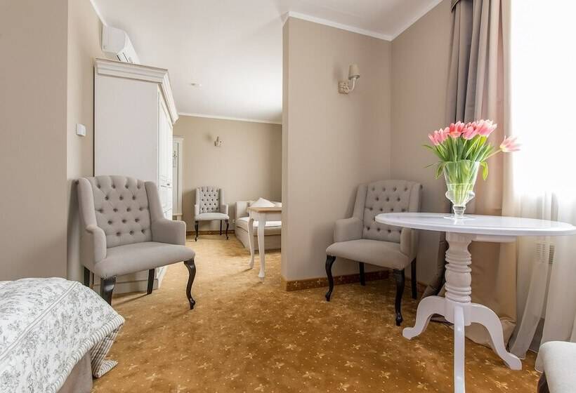 Апартаменты 1 Спальня, Riviera Resort Airport Modlin