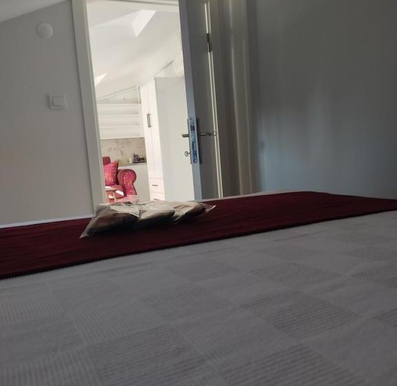 Семейный Номер, Istanbul Airport Family Suites