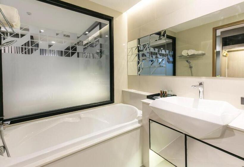 Люкс, The Crystal Hotel Buriram   Formerly X2 Vibe Buriram