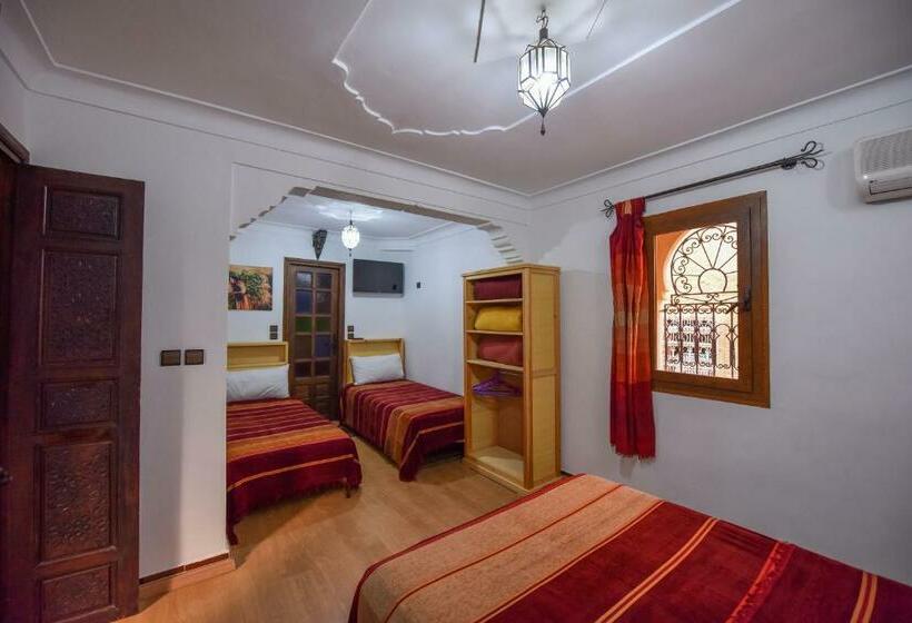 اتاق استاندارد سه نفره, Riad Assia
