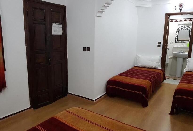 اتاق استاندارد چهار تخته, Riad Assia