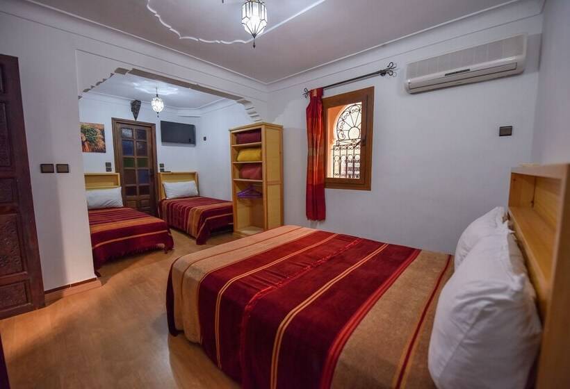 اتاق استاندارد چهار تخته, Riad Assia