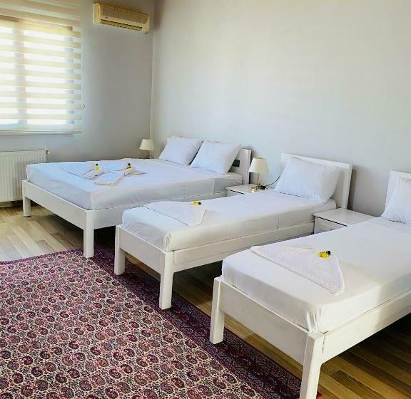 اتاق خانوادگی, Stylish Hotel Old City