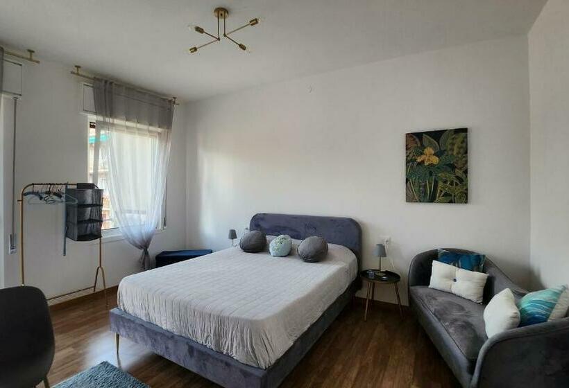 اتاق لوکس با بالکن, Comfort Accommodation Room & Le Camere