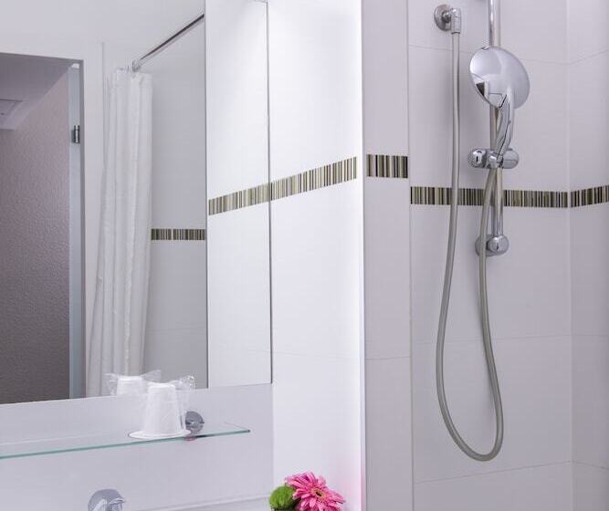 身障者適用スタンダードルーム, B&b Hotel La Rochelle Centre