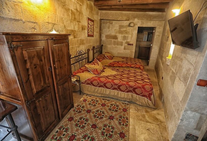 اتاق استاندارد, Century Cave