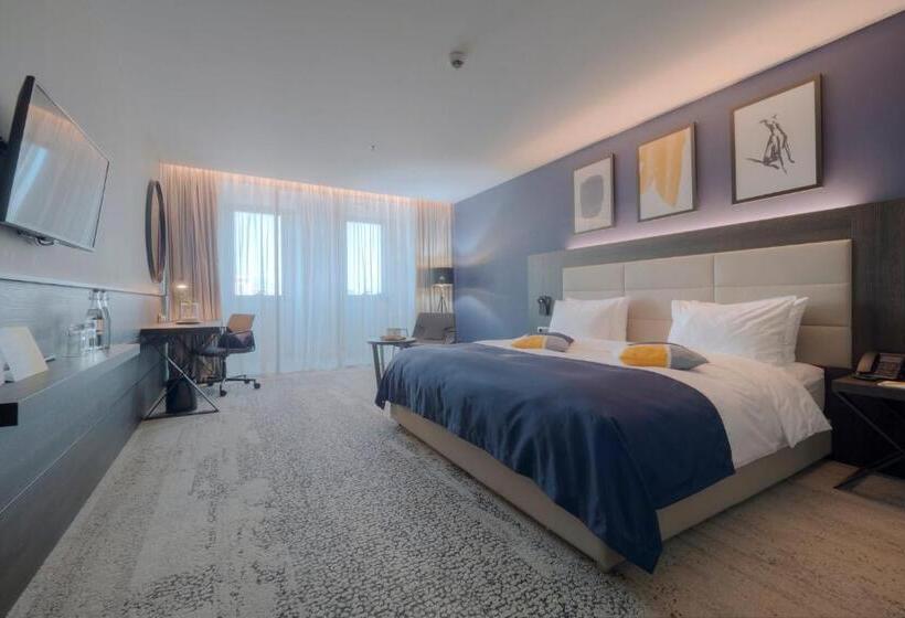 اتاق پرمیوم, Voco   Podgorica, An Ihg