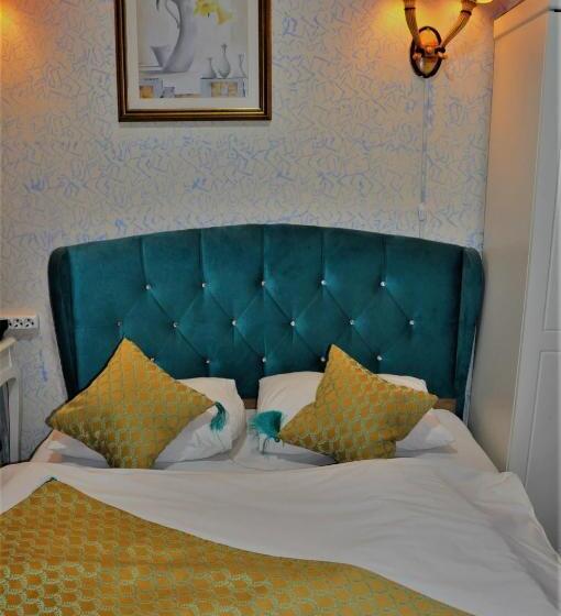 Deluxe Triple Room, The Trip Istanbul