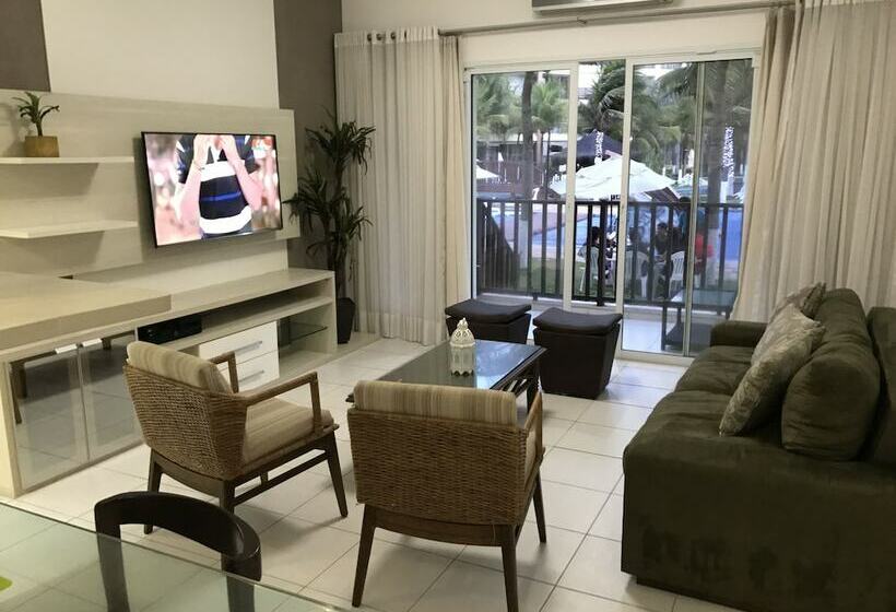 Апартаменты 1 Спальня Нижний Этаж, Beach Living, Frente Mar, 400m Do B Park