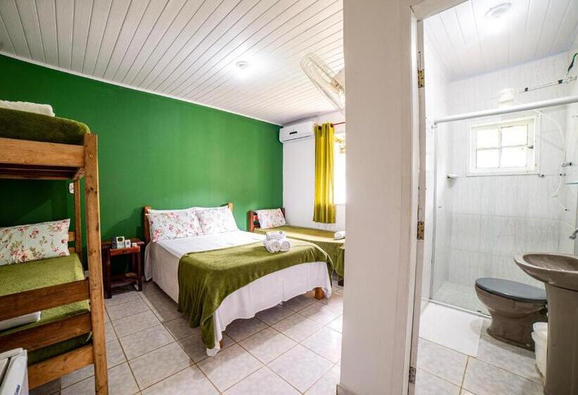 디럭스 패밀리 룸, Pousada Cantinho Do Sossego Paraty Tem Piscina Com Vista Pra Montanha, Salão De Jogos, Café Da Manhã