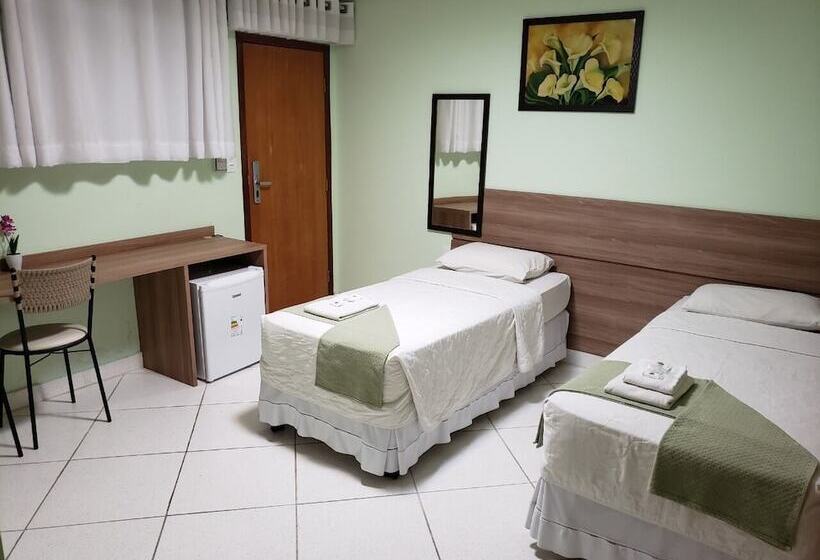 Номер Стандарт Трехместный, Domus Hotel Cidade Nobre Ipatinga