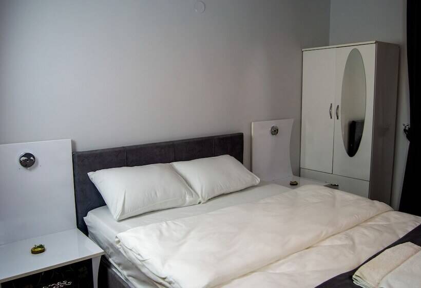 اتاق استاندارد با چشم‌انداز استخر, Kaltur Boutique Otel