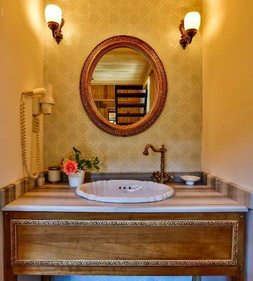 بانگلوی سوپریور, Tranquilla River Lodge   Adults Only