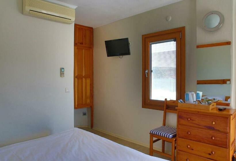 Standard Room, Uzhan Beach