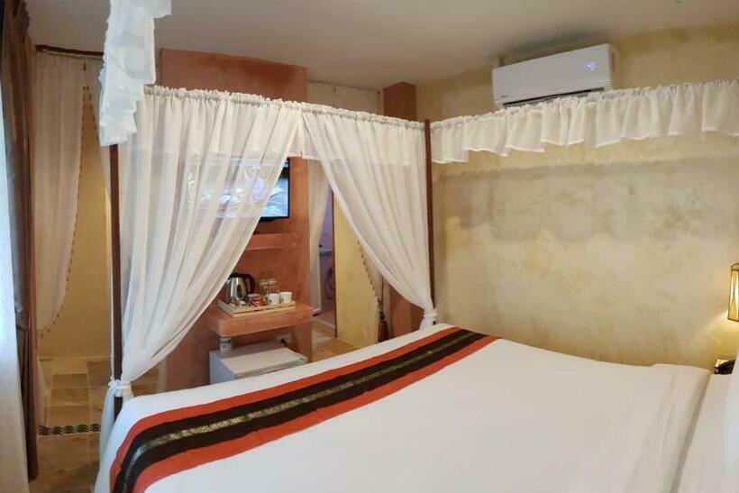 Номер Стандарт Вид на Сад, Chuchaiburi Sri Amphawa