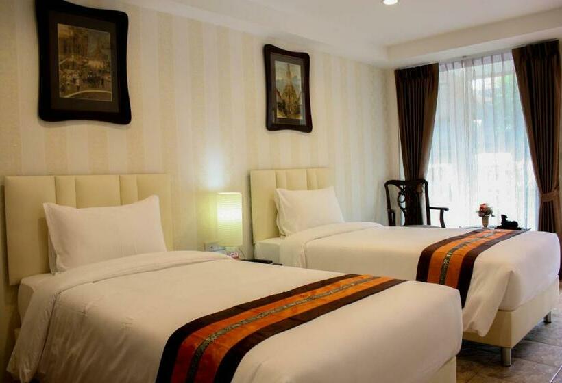 Номер Стандарт Вид на Сад, Chuchaiburi Sri Amphawa