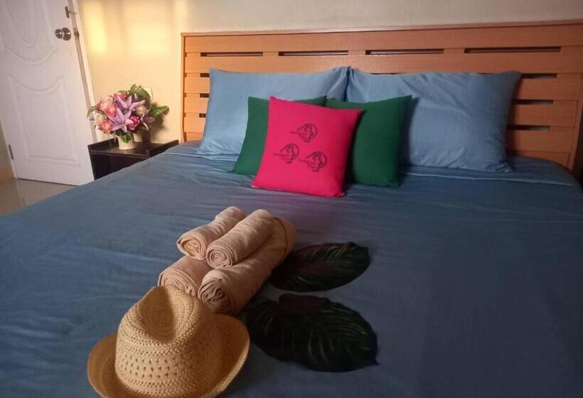 Standard room with outdoor bath, Santipran Place