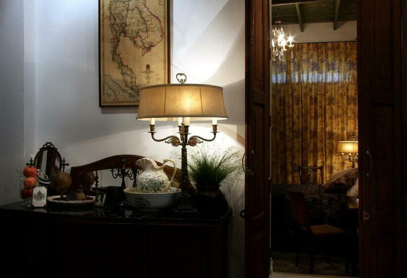 اتاق استاندارد, The Bhuthorn Bed And Breakfast