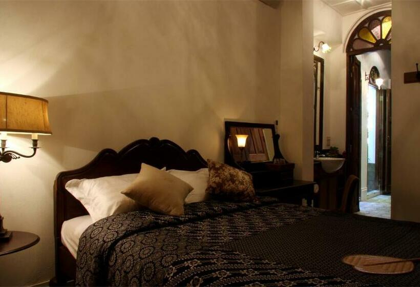 اتاق استاندارد, The Bhuthorn Bed And Breakfast