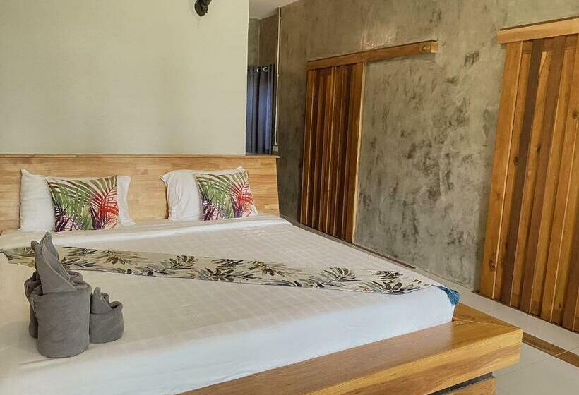 سوئیت با تخت بزرگ, Villa Varich