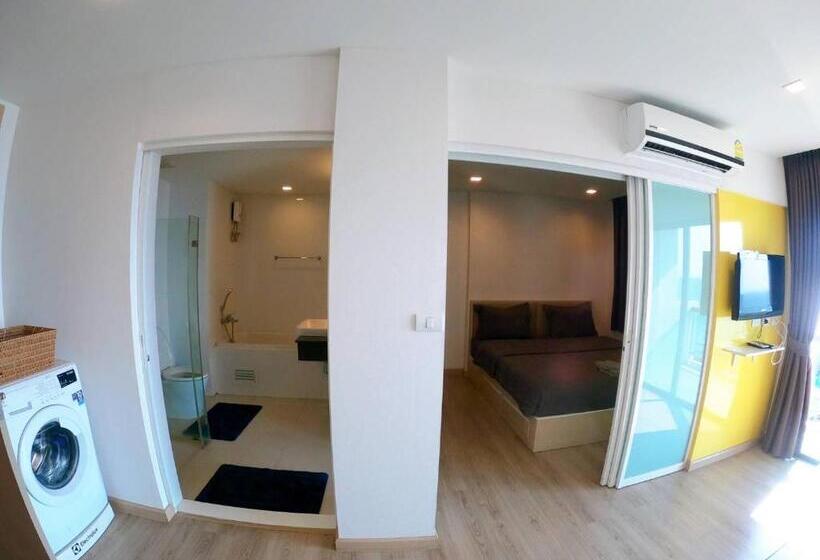 Apartamento 1 Dormitório Vista Jardim, Sonrisa Srirachaที่พักติดทะเล