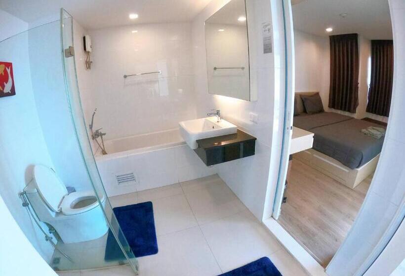 Quarto Estandar Cama King, Sonrisa Srirachaที่พักติดทะเล