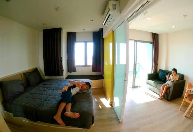 Quarto Estandar Cama King, Sonrisa Srirachaที่พักติดทะเล