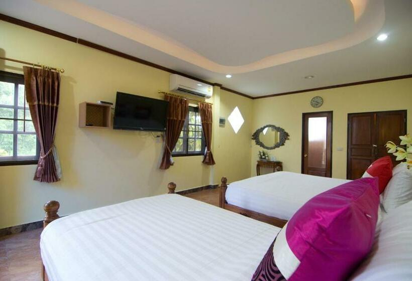 Quarto Superior Cama King, Bueng Bua Thong Resort