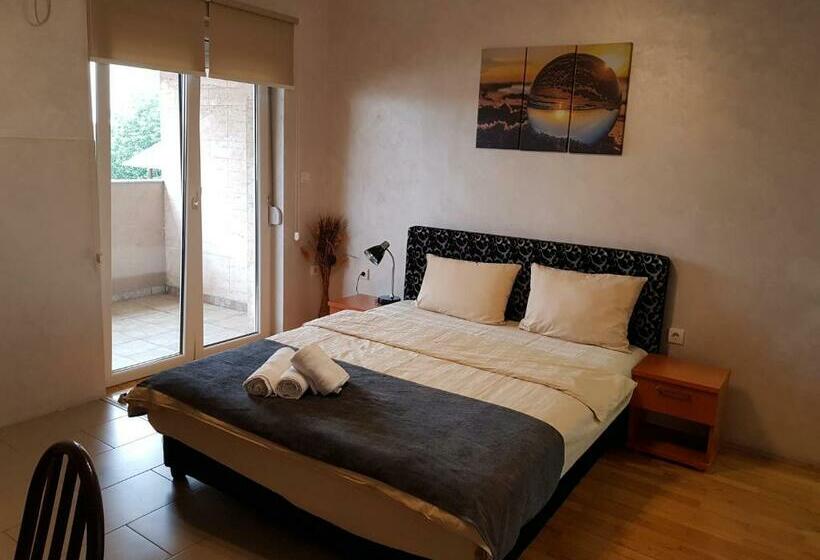 Quarto Triplo Estandar, Kengur Resort