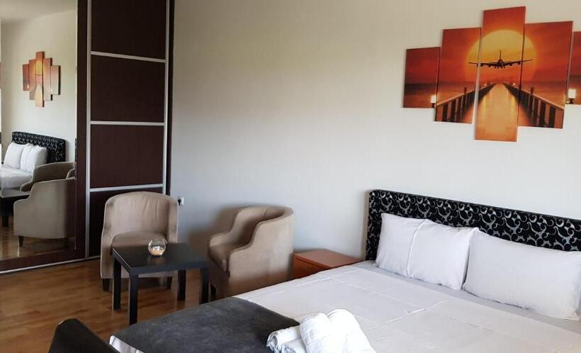 Quarto Quádruplo Estandar, Kengur Resort