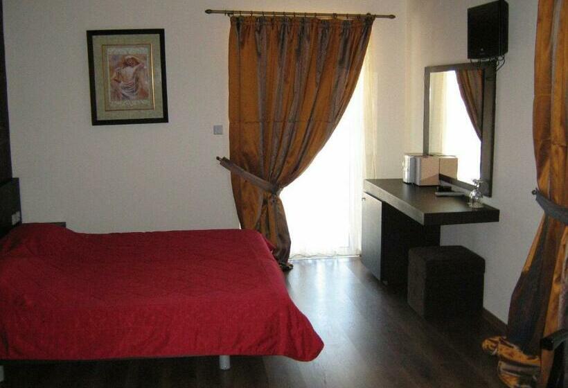 Номер Стандарт Трехместный, Selefkos Palace