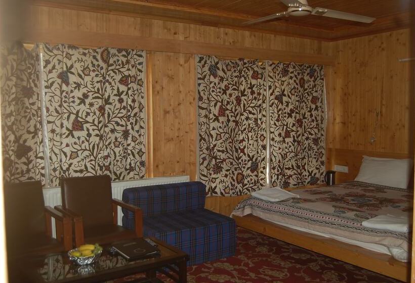 غرفة قياسية, Paradise Inn