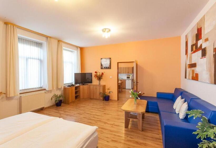Апартаменты 2 Спальни, Penzion Pohoda
