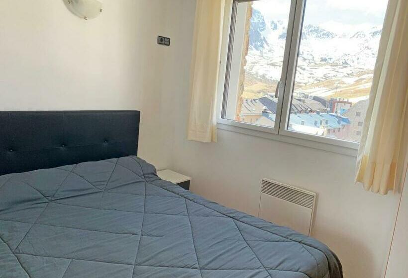 דירת חדר, Apartamentos Araco 3000
