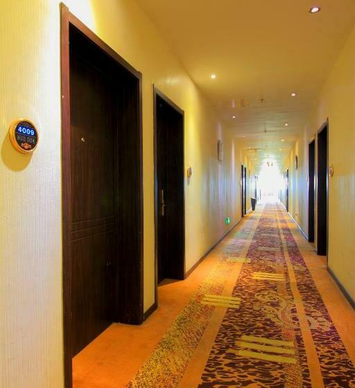 اتاق لوکس, Capital Airport International Hotel